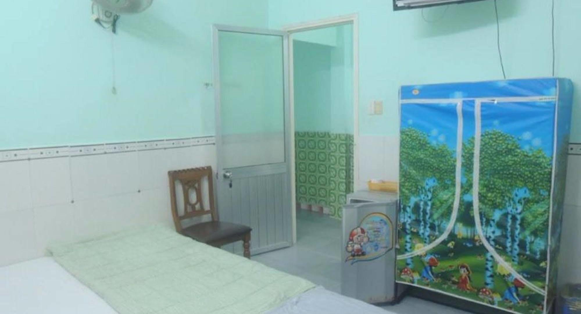 Nam Phuong Hostel Вунгтау Экстерьер фото
